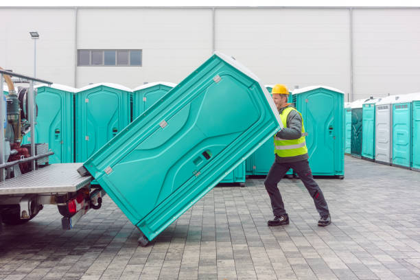 Best Portable Restroom Setup and Delivery  in High Ridge, MO